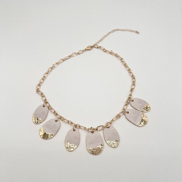 Time and Tru Jewelry - NWOT 🥀 18" White & Gold Teardrop Necklace w/ 4" Extender Women's Time And Tru